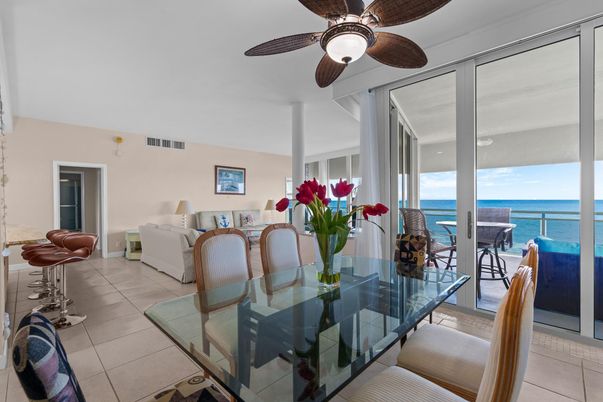Dining room, Interior, Water