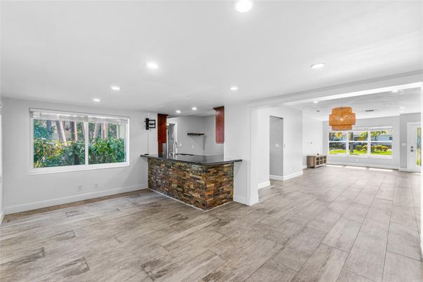 Interior, Pendant Lights, Recessed Lighting, Wood Texture Flooring
