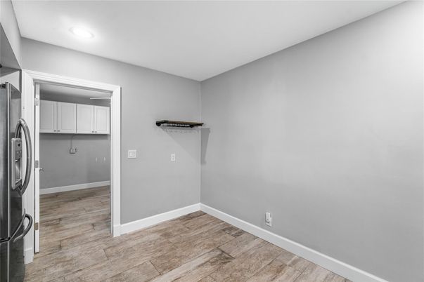 Empty room, Interior, Recessed Lighting, Washer, Wood Texture Flooring