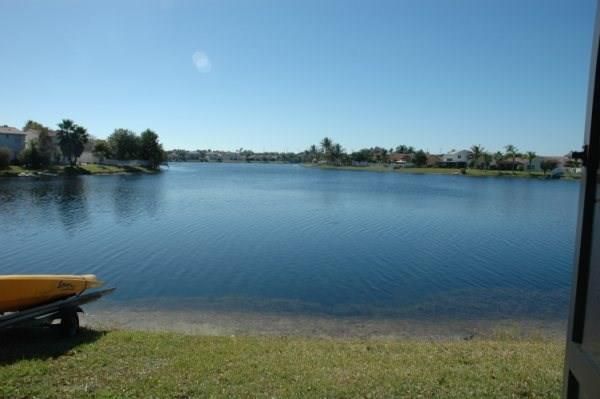 Exterior, Lake