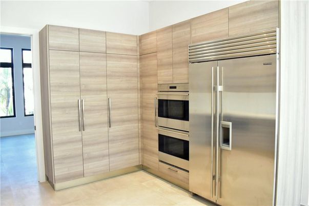 Interior, Kitchen, Stainless Steel Appliances