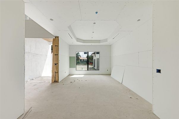 Empty room, Interior, Recessed Lighting