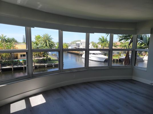 Empty room, Interior, Sun Room, Water, Wood Texture Flooring