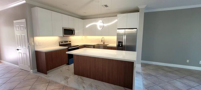 Interior, Kitchen, Pendant Lights, Recessed Lighting, Stainless Steel Appliances