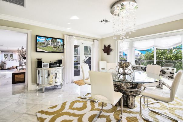 Dining room, Interior, Pendant Lights, Recessed Lighting