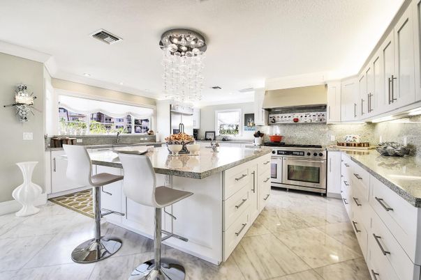 Chandelier, Interior, Kitchen, Marble, Pendant Lights, Recessed Lighting, Stainless Steel Appliances
