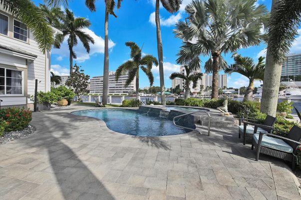 Exterior, Pool, Water