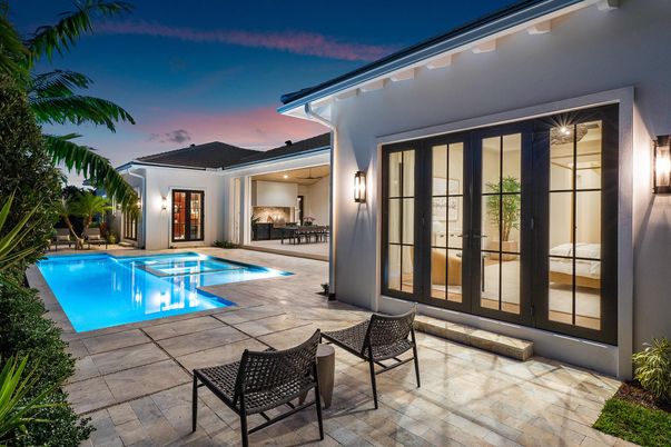 Exterior, Pool