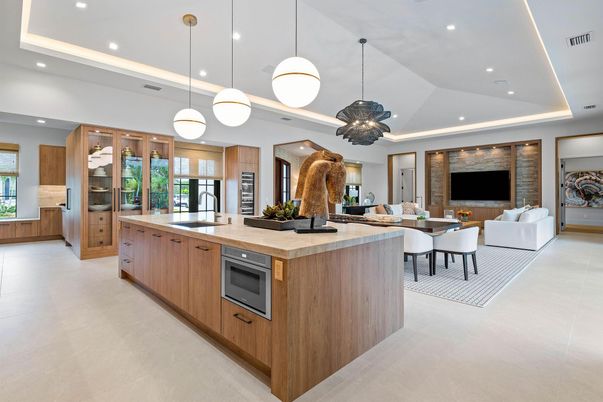 Dining room, Interior, Kitchen, Living room, Pendant Lights, Recessed Lighting, Stainless Steel Appliances