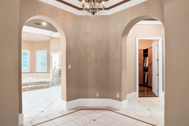 Chandelier, Interior, Marble, Recessed Lighting, Wood Texture Flooring