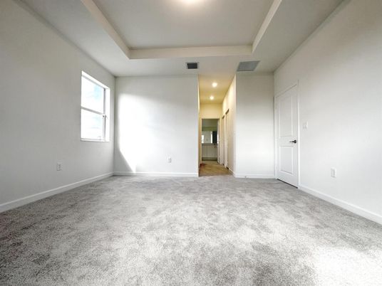 Empty room, Interior, Recessed Lighting