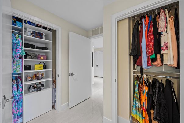 Interior, Walk-in Closets