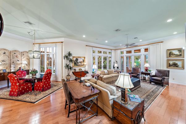 Dining room, Interior, Living room, Pendant Lights, Recessed Lighting, Wood Texture Flooring