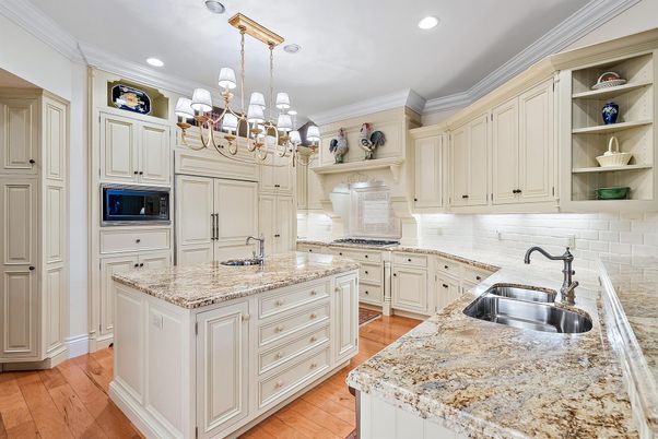 Chandelier, Interior, Kitchen, Recessed Lighting, Wood Texture Flooring