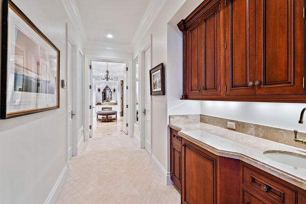 Bathroom, Interior, Recessed Lighting