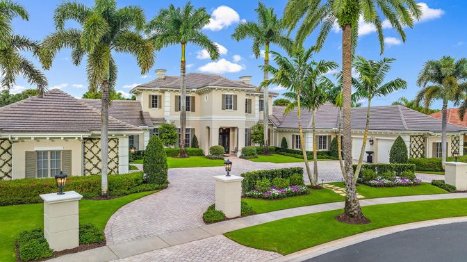 Backyard, Exterior, Facade, French Provincial