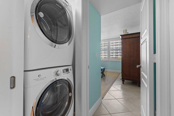 Interior, Utility Closets, Washer