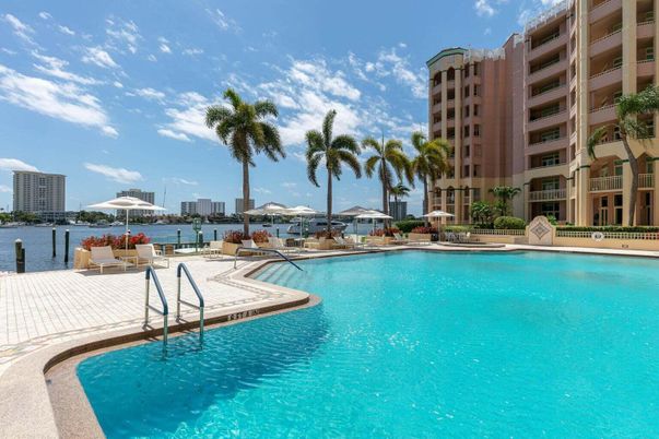 Exterior, Pool, Water