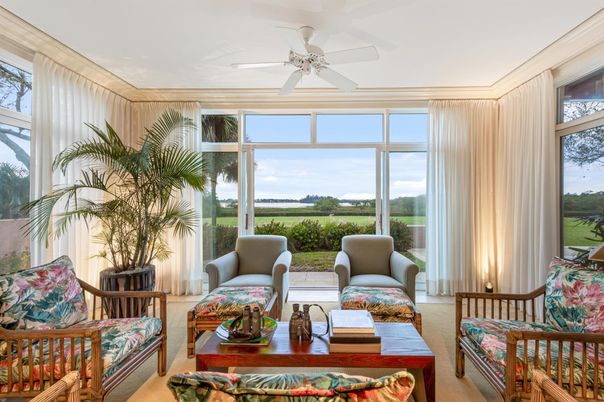 Interior, Living room, Sun Room, Water