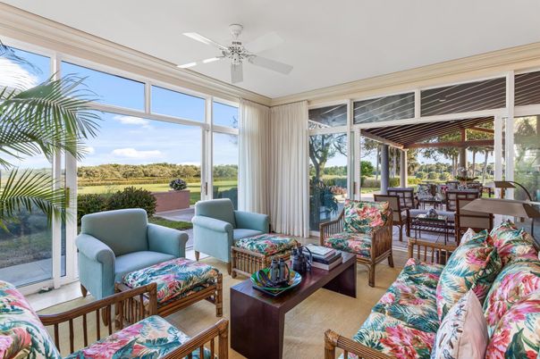 Dining room, Interior, Living room, Sun Room