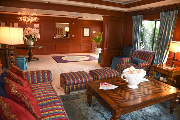 Chandelier, Interior, Living room, Recessed Lighting