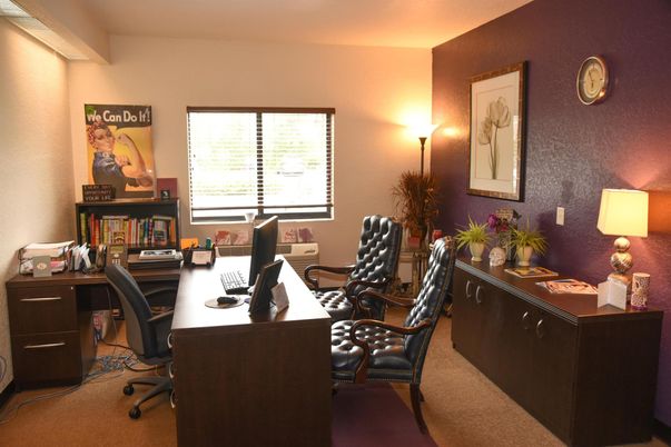 Home Office, Interior