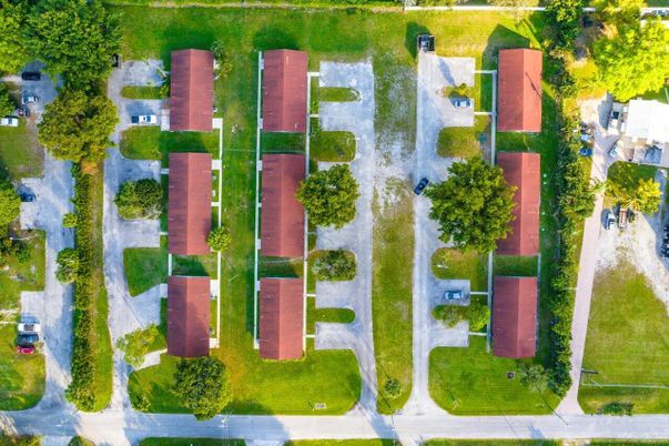 Exterior, Drone