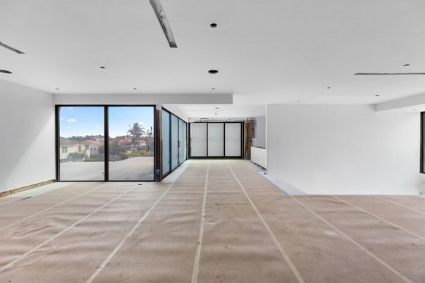 Empty room, Interior, Projection Screen, Recessed Lighting