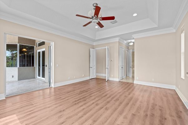 Empty room, Interior, Recessed Lighting, Wood Texture Flooring