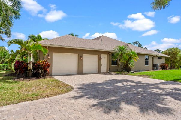 Attached, Backyard, Exterior, Facade, Ranch