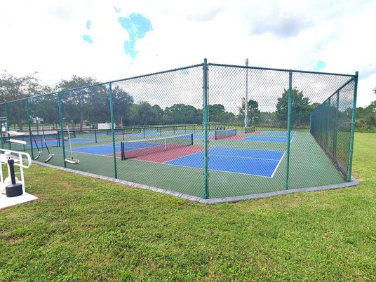 Exterior, Tennis Courts