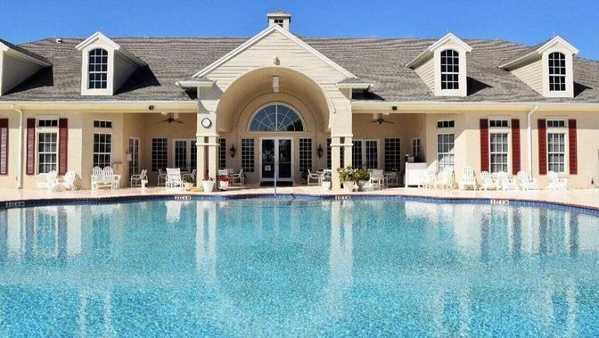 Exterior, Pool