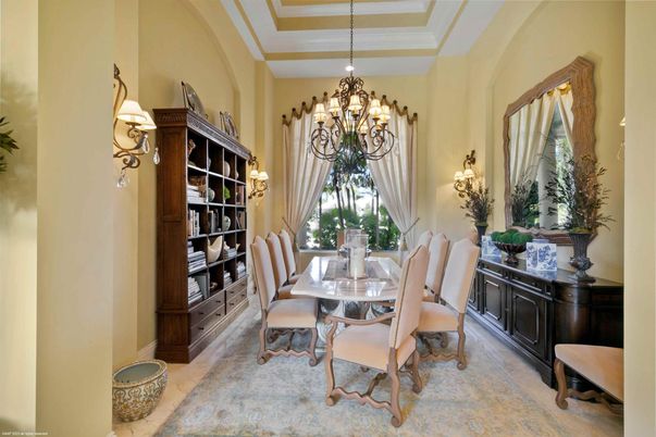 Chandelier, Dining room, Interior