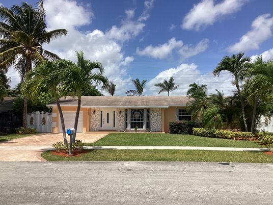 Attached, Backyard, Exterior, Facade, Ranch
