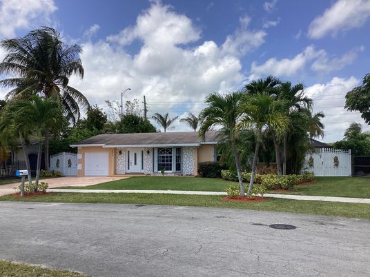 Attached, Backyard, Exterior, Facade, Ranch