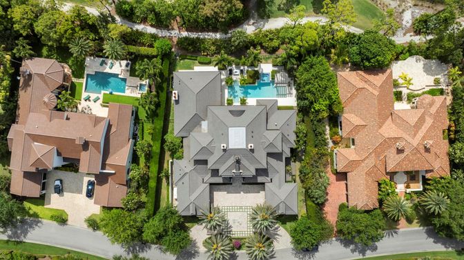 Exterior, Drone