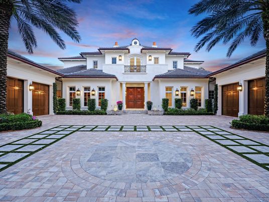 Backyard, Exterior, Facade, Mediterranean