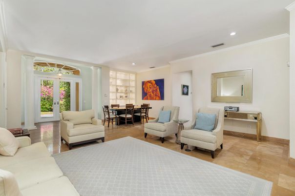 Dining room, Interior, Living room, Recessed Lighting