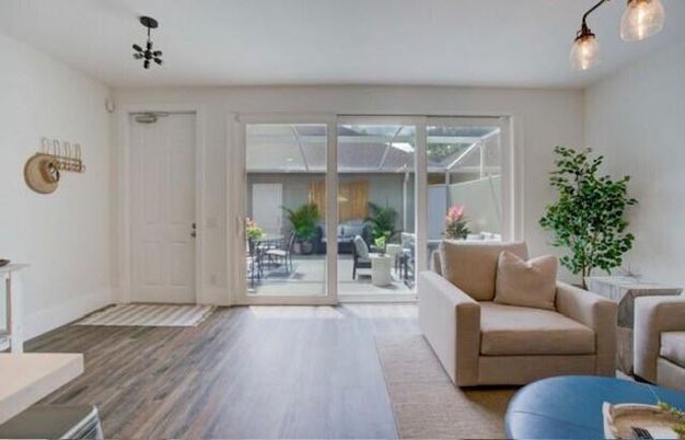 Interior, Living room, Pendant Lights, Wood Texture Flooring
