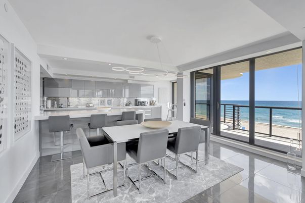 Dining room, Interior, Kitchen, Pendant Lights, Recessed Lighting, Water
