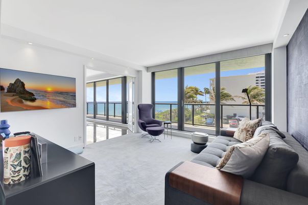 Interior, Living room, Recessed Lighting, Water