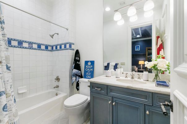 Bathroom, Interior, Recessed Lighting
