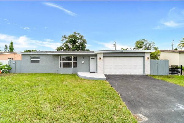 Attached, Backyard, Exterior, Facade, Ranch