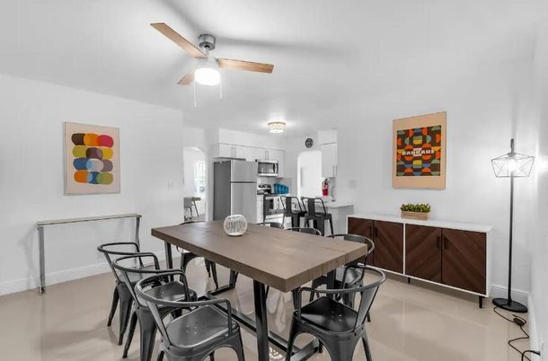 Dining room, Interior, Kitchen, Stainless Steel Appliances