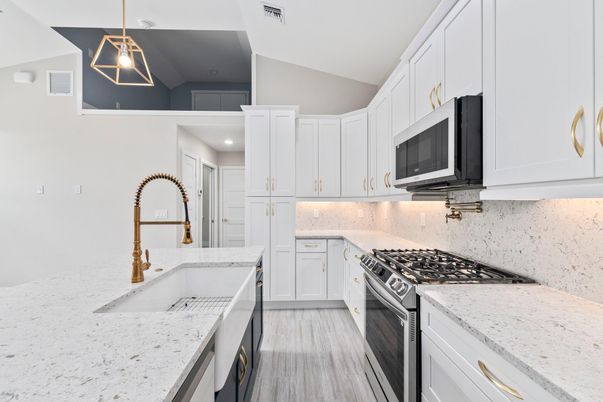 Interior, Kitchen, Pendant Lights, Recessed Lighting, Wood Texture Flooring