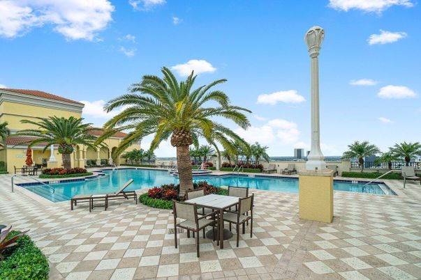 Exterior, Pool, Water