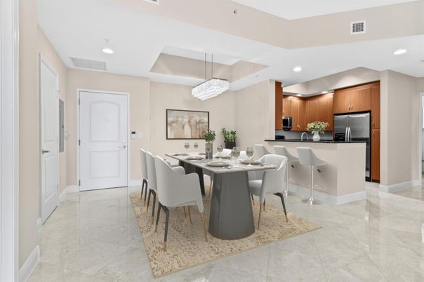 Chandelier, Dining room, Interior, Kitchen, Recessed Lighting, Stainless Steel Appliances