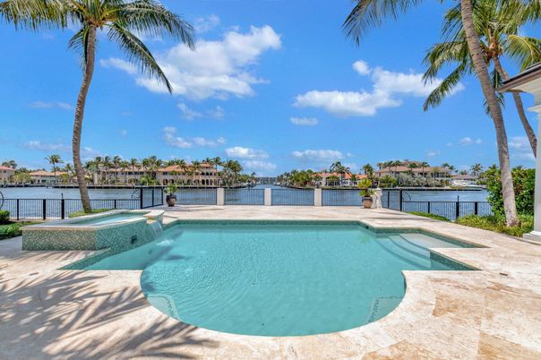 Exterior, Lake, Pool, Water