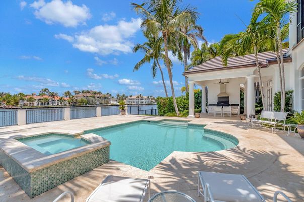 Exterior, Pool, Water