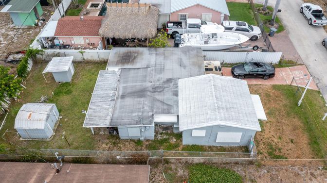 Exterior, Drone